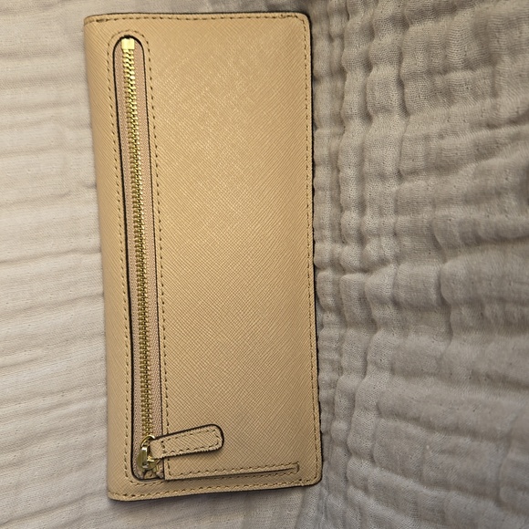 Michael Kors wallet - Picture 9 of 12